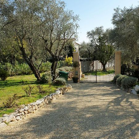 La Bastide Aux Oliviers Hotel Tourrettes-sur-Loup Kültér fotó