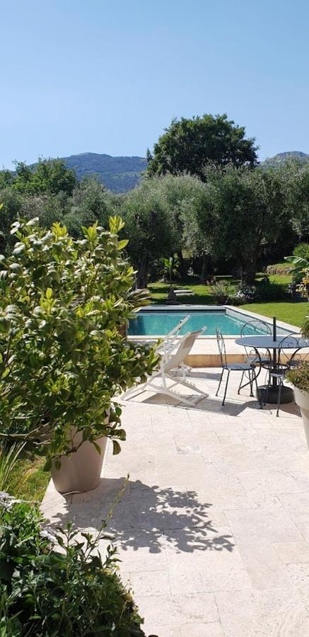 La Bastide Aux Oliviers Hotel Tourrettes-sur-Loup Kültér fotó