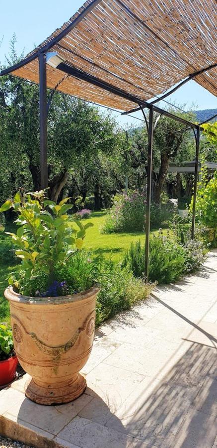La Bastide Aux Oliviers Hotel Tourrettes-sur-Loup Kültér fotó