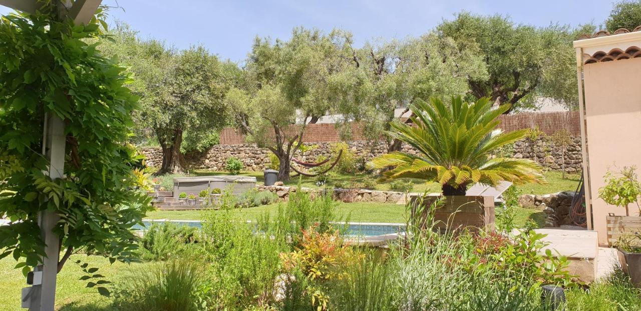 La Bastide Aux Oliviers Hotel Tourrettes-sur-Loup Kültér fotó